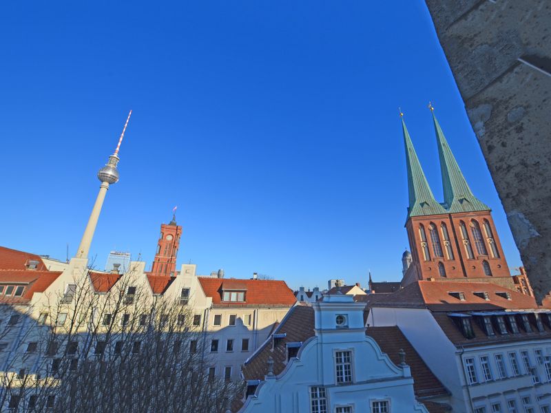 Kurfürstenhaus im Nikolai-Viertel mit Parkmöglichkeiten – provisionsfrei